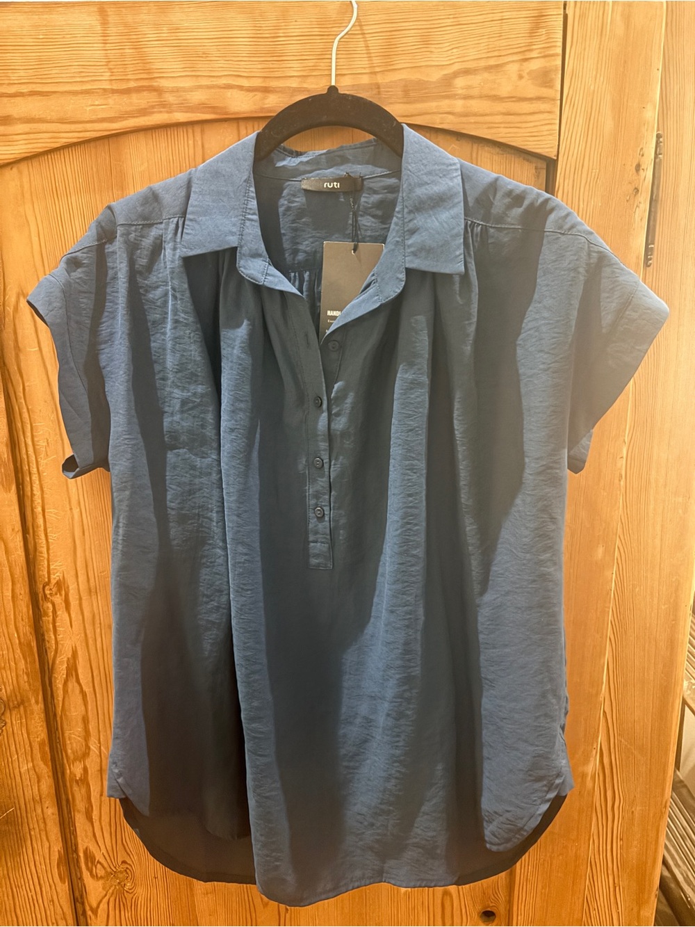Ruti NWT sz XS Navy Blue Oversized, Short-Sleeve Voile Button Placket Blouse